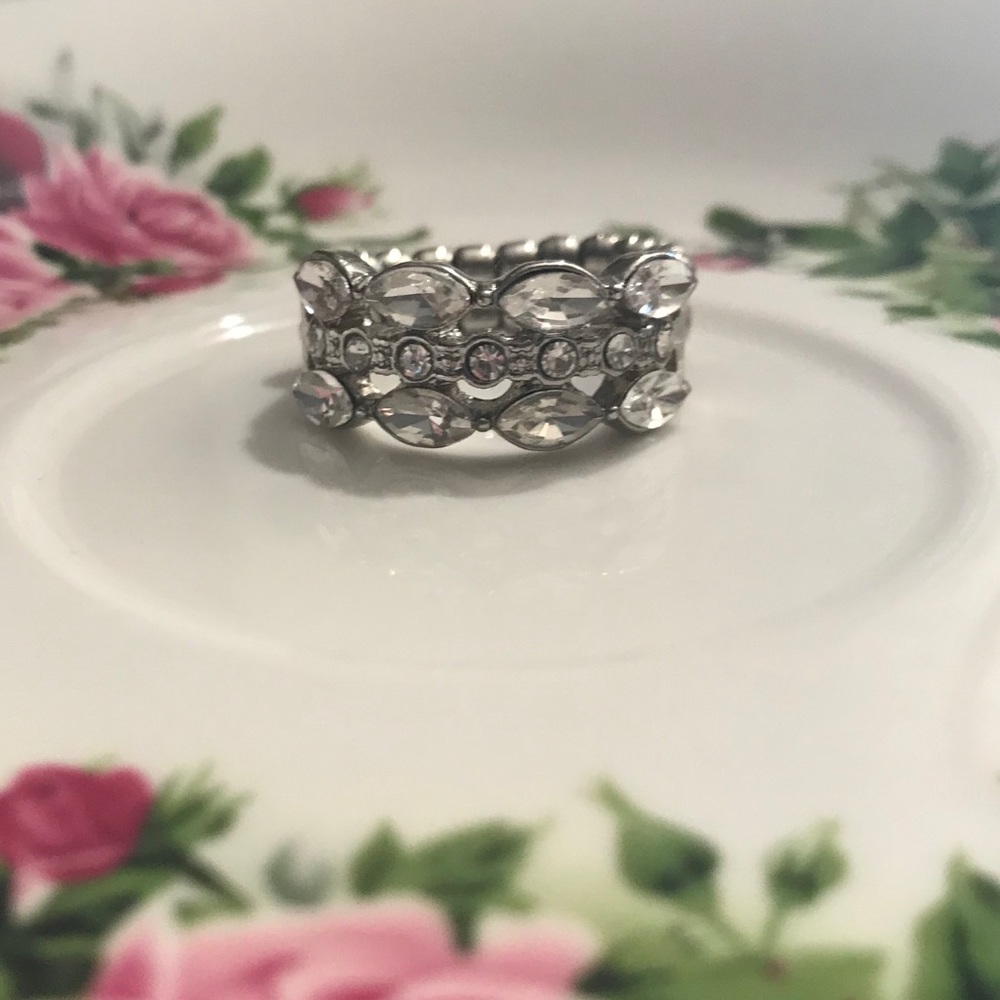 Silver ring - Picture 4 of 11